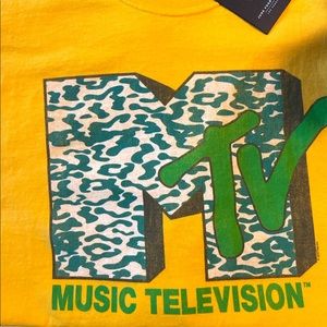 NWT Medium Junk Food Clothing MTV Shirt!